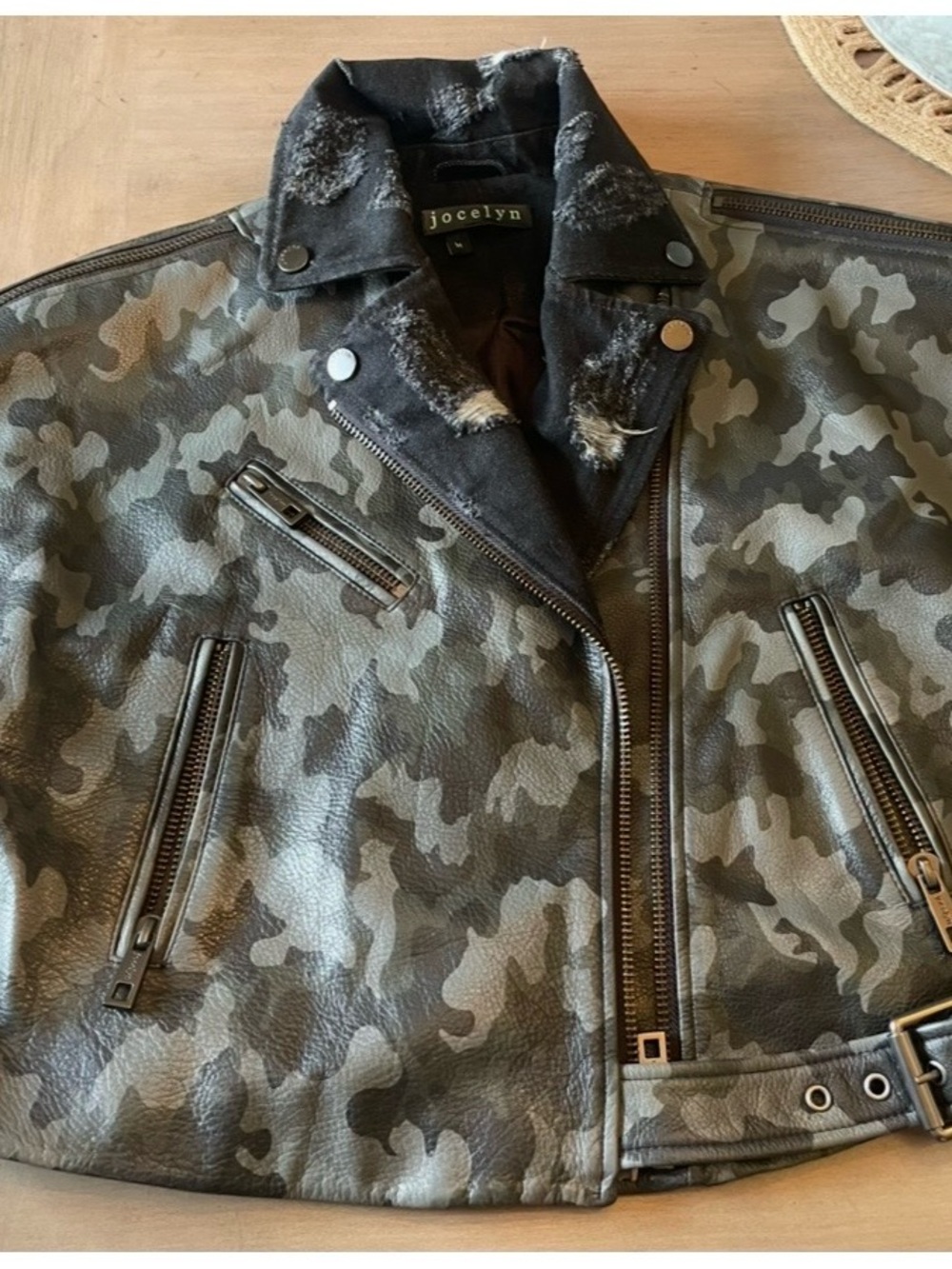 jocelyn black & Gray Camo Leather Biker Jacket sz medium distressed